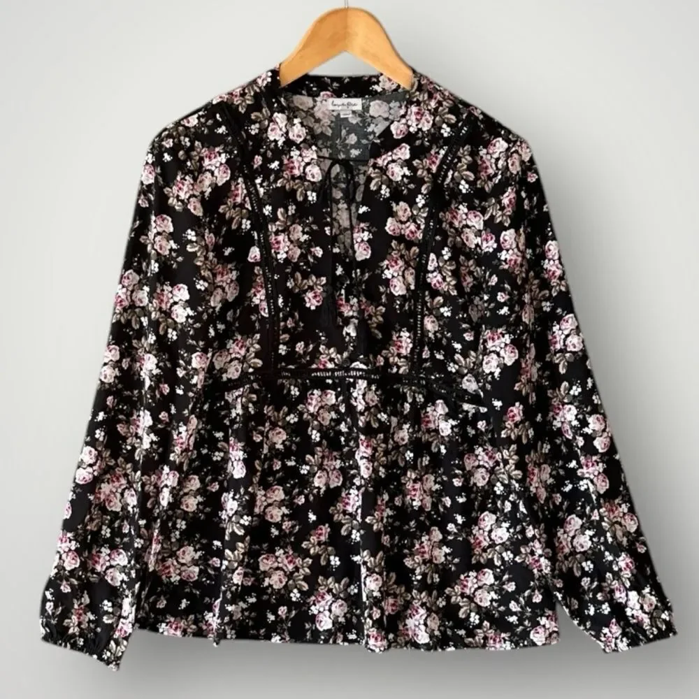 🎉5 for $45 🎉Love Fire Top Blouse Shirt Size L Floral
